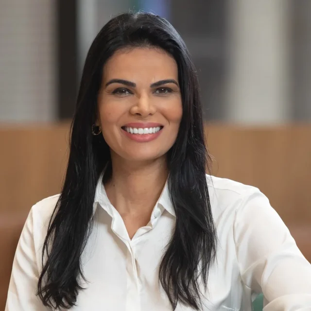 Dra. Juliana Soares